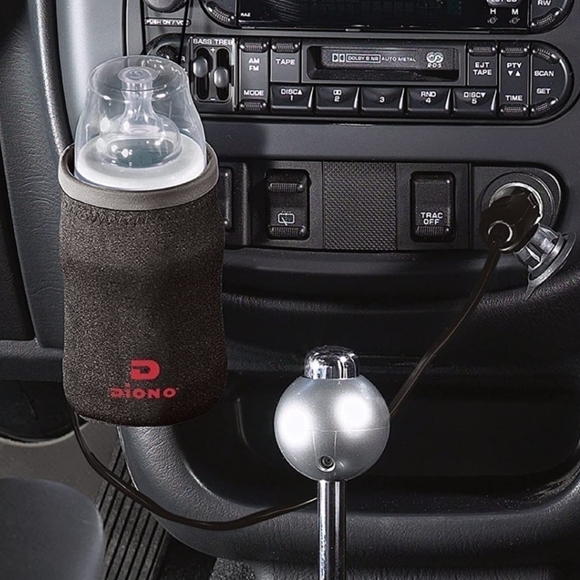 Diono travel baby bottle warmer car plugin jack with USB port black and red - Picture 2 of 3